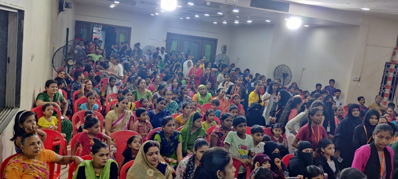 Distribution of School Bags to Anganwadi & Municipal School Children at Kurla, Mumbai, Maharashtra