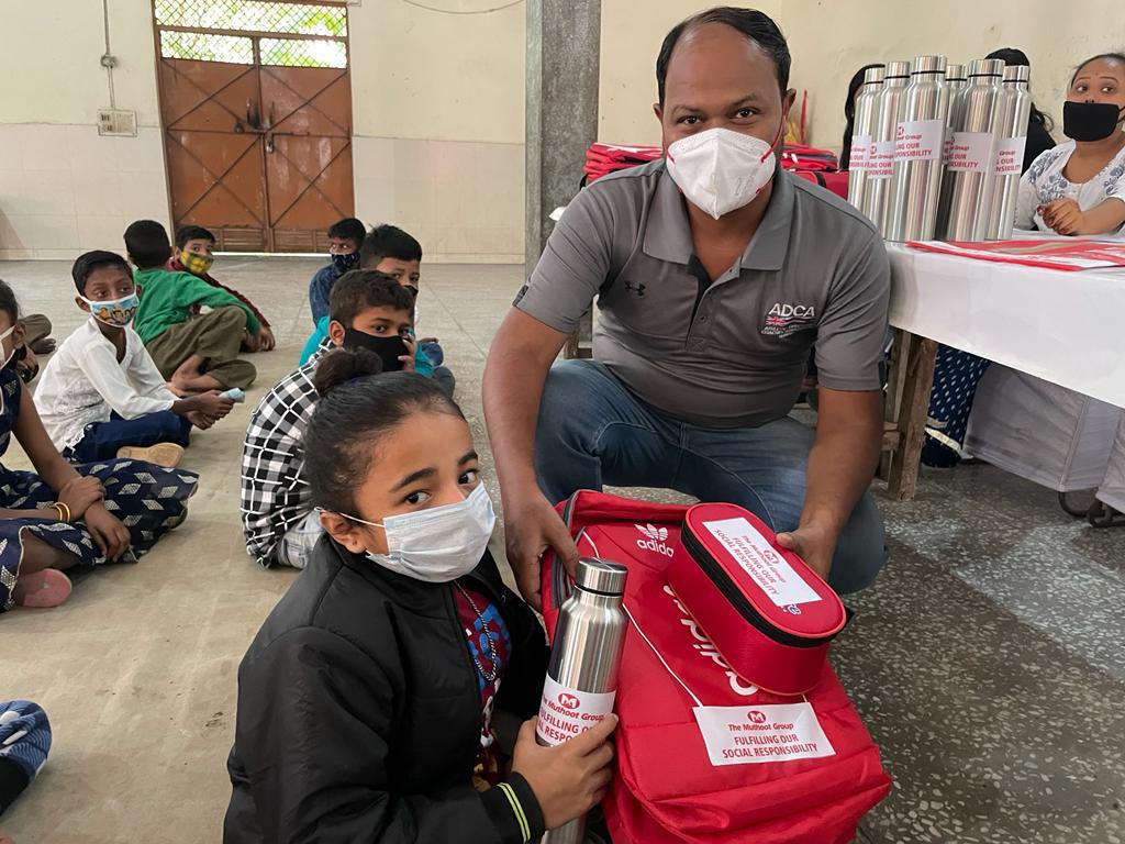 Distribution of school bags