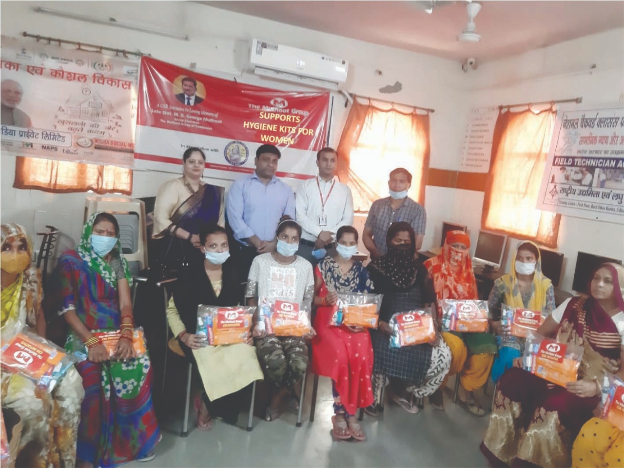 distribution-of-300-sakhi-women-hygiene-kits-in-jj-colony-bawan-new-delhi